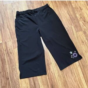 NWT Bolle Capri Floral Embroidered Flat Front Golf Pants Black - XL